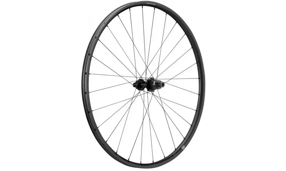 Löytö Takapyörä NEWMEN Advanced Carbon SL X.R.25 622 28H SP C-Lock 12x142 XDR