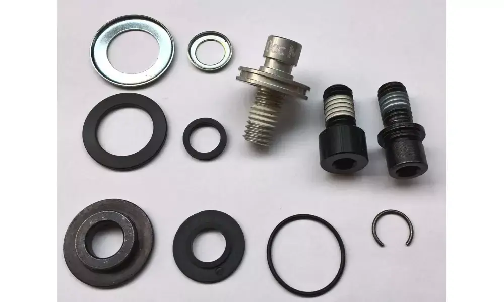 Ajankohtainen Joustohaarukan korjaussarja Rockshox shaft fastener BoXXer