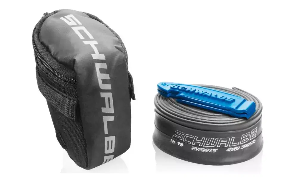 Rajoitettu Tarjous Sisäkumi, satulalaukku ja rengasraudat Schwalbe MTB AV17