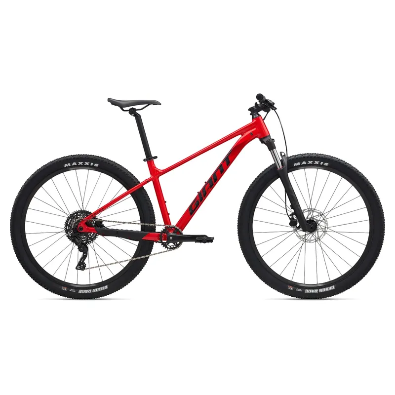 Viimeinen Mahdollisuus GIANT Talon 2, 29" Pure Red -polkupyörä